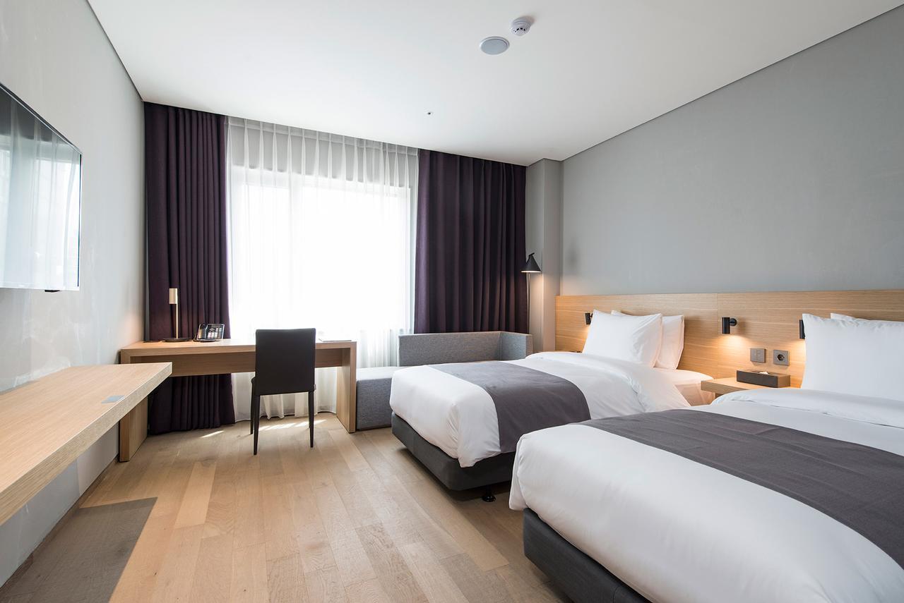 סוואן Alex 72 Hotel מראה חיצוני תמונה